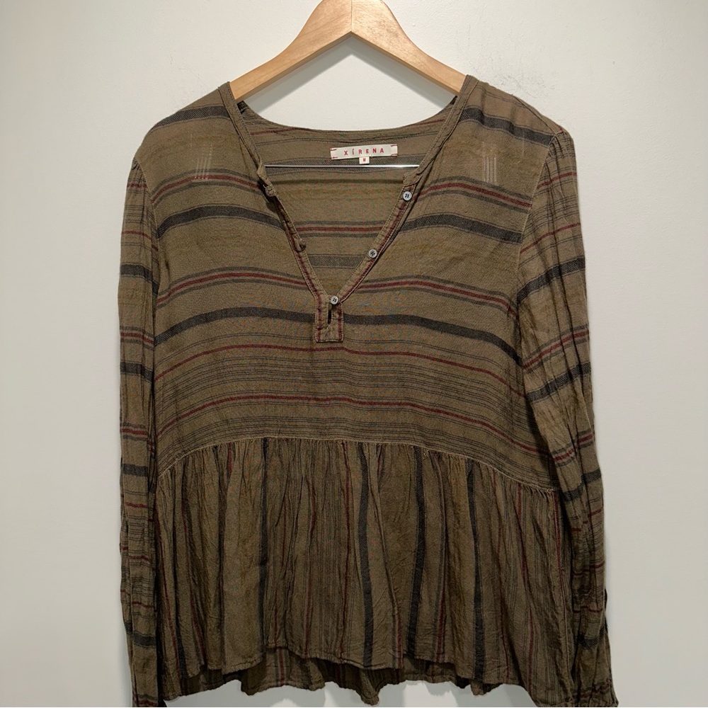 Xirena Army Green Striped Soft Lightweight Relaxed Peplum Peasant Top sz M